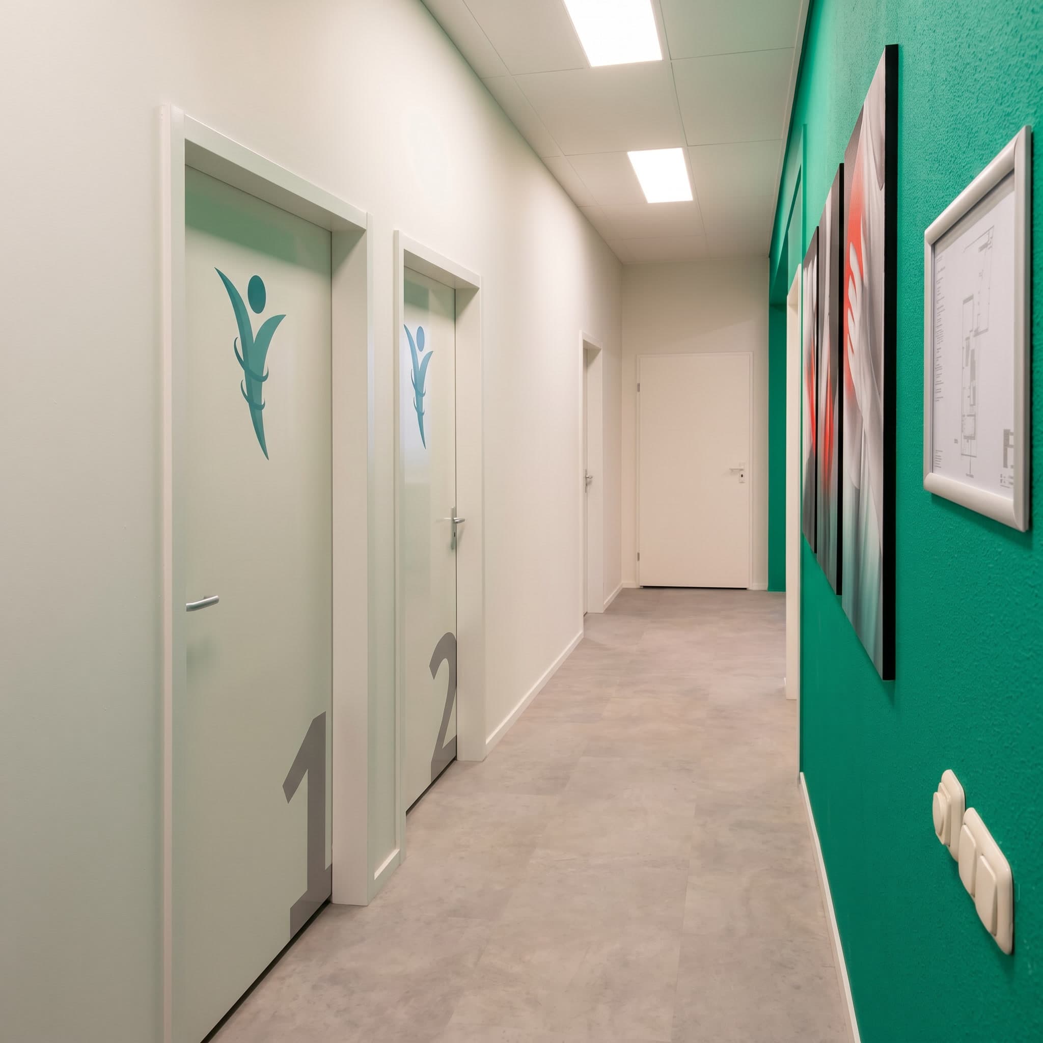 Gang met behandelkamers Fysio-R Druten